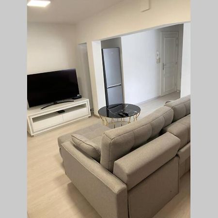 Au Coeur De Bruxelles Un Superbe Appartement . Luaran gambar
